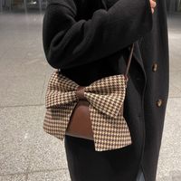 Small Bag Bow Knot Female Bag New Autumn And Winter Fashion Shoulder Messenger Small Square Bag main image 3