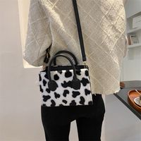 Casual Plush Fashion Bag Autumn And Winter Print Portable Shoulder Bag Messenger Bag main image 4