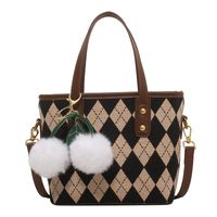 Fashion Winter One-shoulder Handbag Retro Messenger Bucket Bag sku image 2