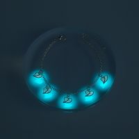 Accessoires De Conception Simple En Métal Fluorescent Géométrique Pendentif Coeur De Pêche Bracelet De Cheville main image 4