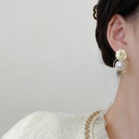 Fashion Geometric Pearl Personality Earrings Disc Earrings main image 3