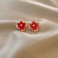 Korean Simple Flower Earrings Female Personality Full Diamond Earrings Wholesale main image 3