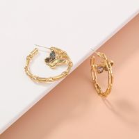 Fashion Personality Retro Geometric Texture C-shaped Butterfly Earrings main image 1