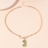 European And American Retro Niche Creative Light Luxury Carved Pendent Clavicle Chain main image 4