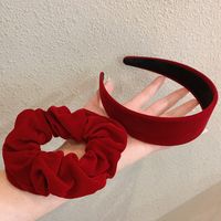 Fashion Solid Color Simple Wide-brimmed Headband Cute Velvet Hair Ring main image 5