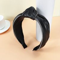 Retro Classic Leather Knotted Wide-brimmed Pu Knotted Hairpin Headband sku image 1