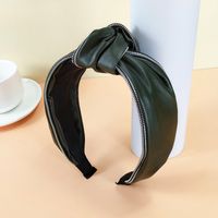Retro Classic Leather Knotted Wide-brimmed Pu Knotted Hairpin Headband sku image 2
