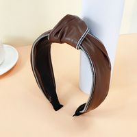 Retro Classic Leather Knotted Wide-brimmed Pu Knotted Hairpin Headband sku image 4