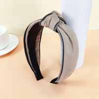 Retro Classic Leather Knotted Wide-brimmed Pu Knotted Hairpin Headband sku image 9