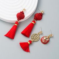 Chinese Red Alloy Diamond Long Tassel Earrings Simple Festive Drop Earring main image 1