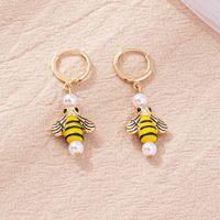 Cartoon Cute Bee Pearl Earrings Personality Creative Insect Stud Earrings Ear Jewelry sku image 1