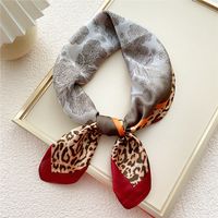 Spring And Autumn New Style 70cm Small Square Scarf Fashion Small Scarf sku image 3