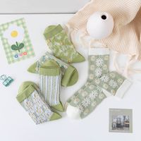 Fashion Socks Female Green Medium Tube Vertical Strips Small Flower Combed Cotton Socks main image 3
