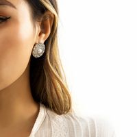 European And American Retro Micro-inlaid Pearl Irregular Earrings main image 3