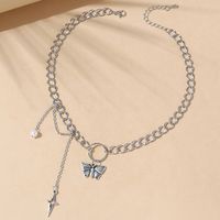 European And American Creative Retro Pearl Butterfly Necklace sku image 1
