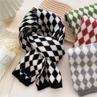 Retro Plaid Two-color Knitted Scarf Wholesale main image 2