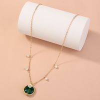 Winding Emerald Oblate Natural Stone Inlaid Flower Pendant Single-layer Chain Necklace main image 4