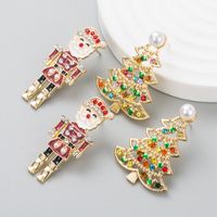 European And American Fashion Creative Alloy Diamond-studded Oil Drop Pearl Earrings main image 2