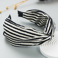 Korean Fashion Stripes Color-blocking Fabric Cross-knot Headband main image 4