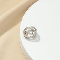 European And American Creative Personality Frog Ring Female Hollow Hug Ring main image 3