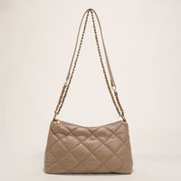 Autumn And Winter Solid Color Rhombic Chain Shoulder Bag main image 6