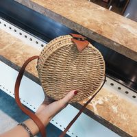 Summer Straw Woven Bag Small Bag 2021 New Trendy Woven One-shoulder Small Round Bag main image 3