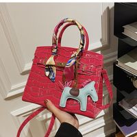 Autumn And Winter Bags 2021 New Bags Female Bags Crocodile Pattern Portable Bag sku image 11