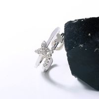 Simple Exquisite Zircon Gemstone Opening Butterfly Ring main image 3