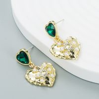 Pendientes De Perlas De Aleación De Corazón De Cóctel De Diamantes De Imitación De Color De Lucha De Moda Europea Y Americana main image 3