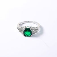 Simple Style Green Zircon Ladies Copper Ring Light Luxury Big Gem Ring main image 3