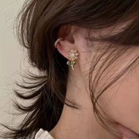Korea Fresh Crystal Flower Stud Earrings Creative Wild Petals Earrings main image 5