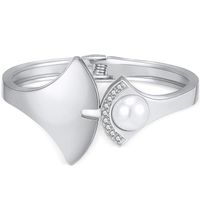 Glossy Irregular Diamond Fashion Open Asymmetrical Pearl Bracelet main image 6