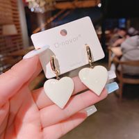 White Heart Earrings Temperament Exaggerated Atmosphere High-end Ear Jewelry main image 3