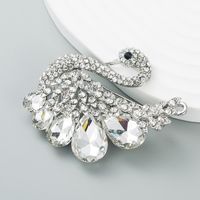 Shining Fashion Female Rhinestone Silk Scarf Buckle Brooch Pin main image 4