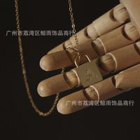 Simple Fashion A-line Lock Necklace Clavicle Chain Titanium Steel Gold-plated main image 5