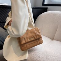 Fashion Chain Solid Color Single Shoulder Commuter To Work Messenger Bag main image 4
