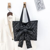 New Embroidery Bow Cotton-padded Large-capacity One-shoulder Underarm Handbag sku image 2