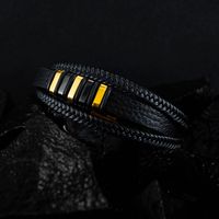 Simple Black Gold Retro Woven Leather Bracelet main image 3
