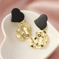 Fashion Retro Irregular Metal Heart Earrings main image 5