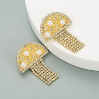 Creative Alloy Diamond-studded Pearl Mushroom Earrings sku image 1