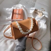 Simple Pearl Square Bag main image 1