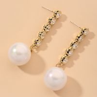 Retro Diamond Pearl Long Earrings main image 1