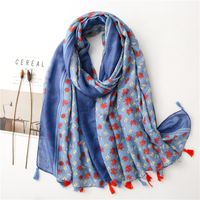 Fashion Floral Retro Pattern Ethnic Fringed Scarf main image 1