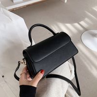 Korean Retro Simple Casual Bag main image 4