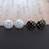 Black And White Woven Round Small Earrings main image 2