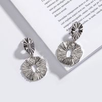 Simple Exaggerated Circle Earrings main image 5