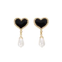 Fashion Retro Rhinestone Heart Pearl Earrings sku image 1