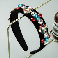Fashion Baroque Black Flannel Diamond-studded Flower Headband main image 1