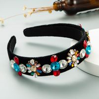Fashion Baroque Black Flannel Diamond-studded Flower Headband main image 3