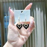 Fashion Simple Heart Diamond Earrings main image 4
